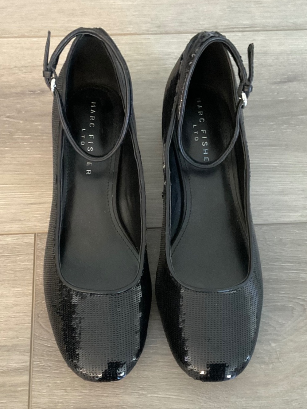 MARC FISHER LTD Parri Ankle Strap Pump in Black Sequins Size 9.5 LIKE NEW